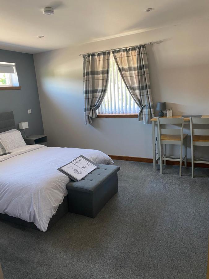 Number 6 Apartment ฟอร์ตวิลเลียม ภายนอก รูปภาพ
